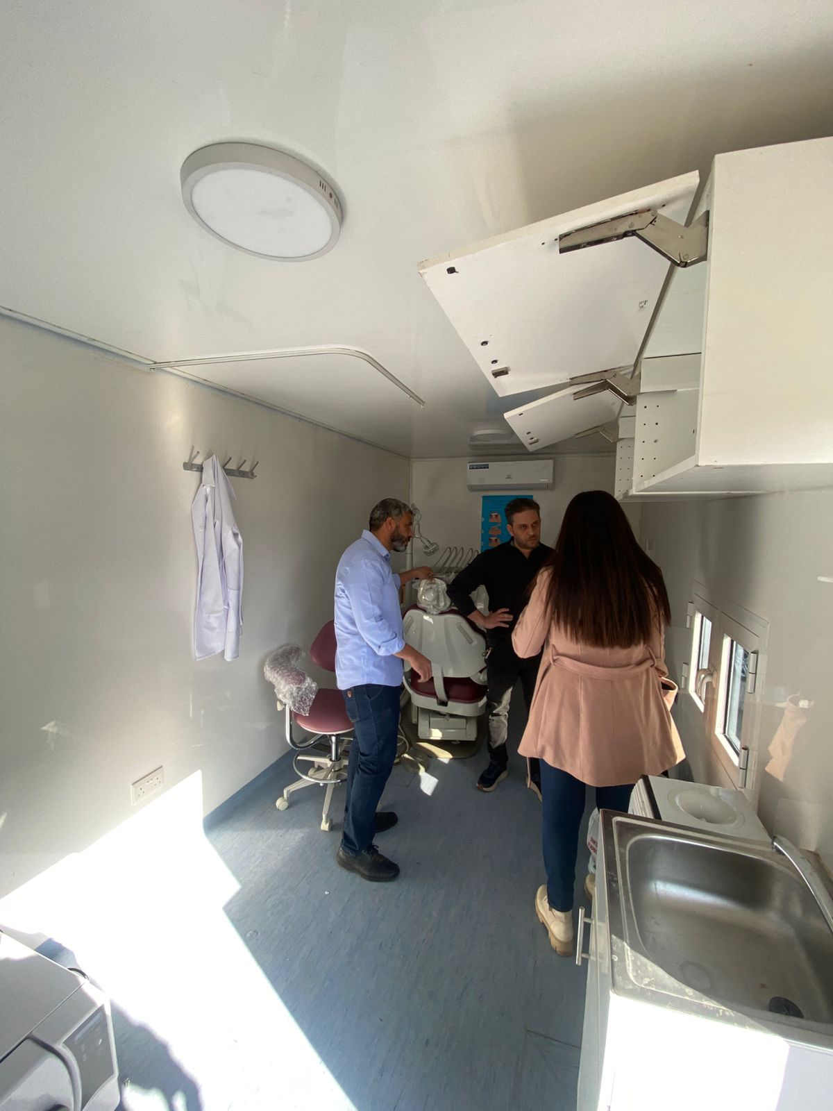 Dental equipment — training handover